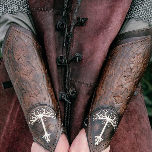 Aragorn's leather bracers (Lord of the Rings)